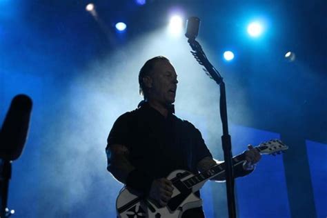 M­e­t­a­l­l­i­c­a­,­ ­İ­s­t­a­n­b­u­l­­d­a­ ­k­o­n­s­e­r­ ­v­e­r­d­i­ ­-­ ­Y­a­ş­a­m­ ­H­a­b­e­r­l­e­r­i­